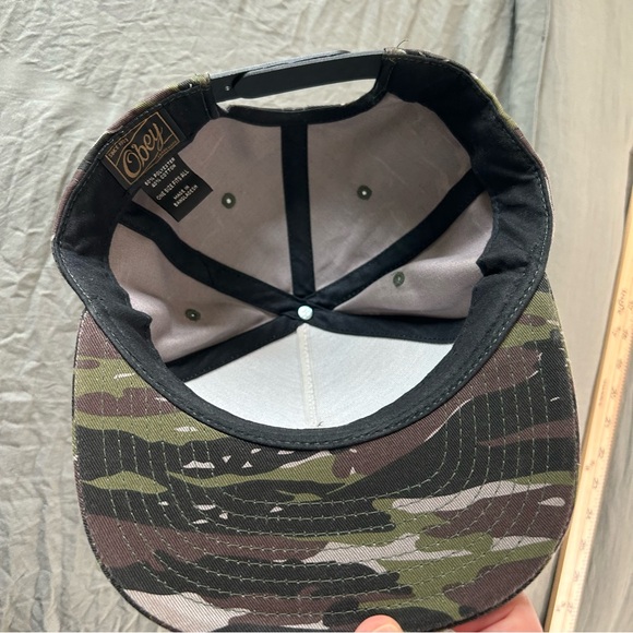 OBEY Camo Snapback Cap. OS. - Picture 4 of 5